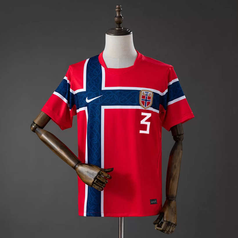 Norge hjemmedrakt VM 2026 herre Kristoffer Ajer 3 kortermet fotballdrakt